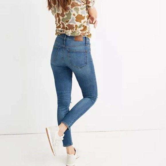 MADEWELL 9" High Rise Skinny Crop Jeans in Delmar Distressed Wash 25 - Picture 10 of 10